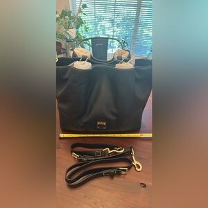 Dooney and Bourke large Barlow black black crossbody’ n satchel leather bag.